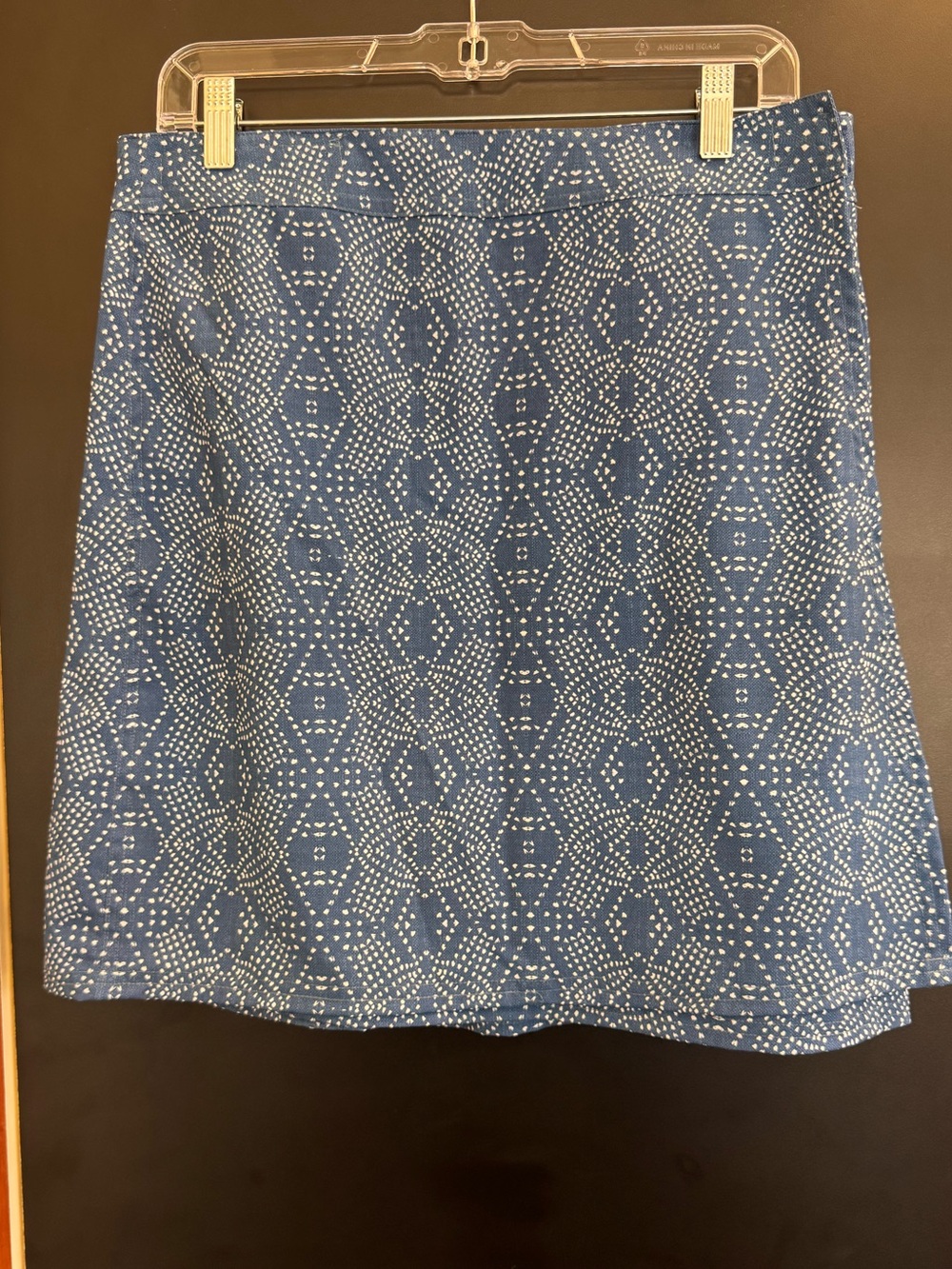 RipSkirt Hawaii Paipa Maui Hawaii Size Medium Blue Print Velcro Closure RipSkirt